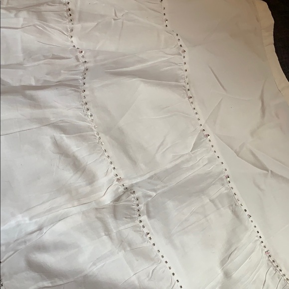 White Skirt - Picture 2 of 6